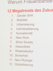 12-megatrends.jpg