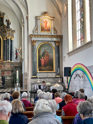 gottesdienstbesucher.jpeg