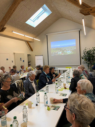 gemeinsamer-austausch.jpg